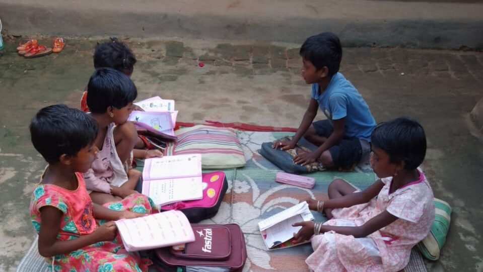 Vidushee-children-are-studying